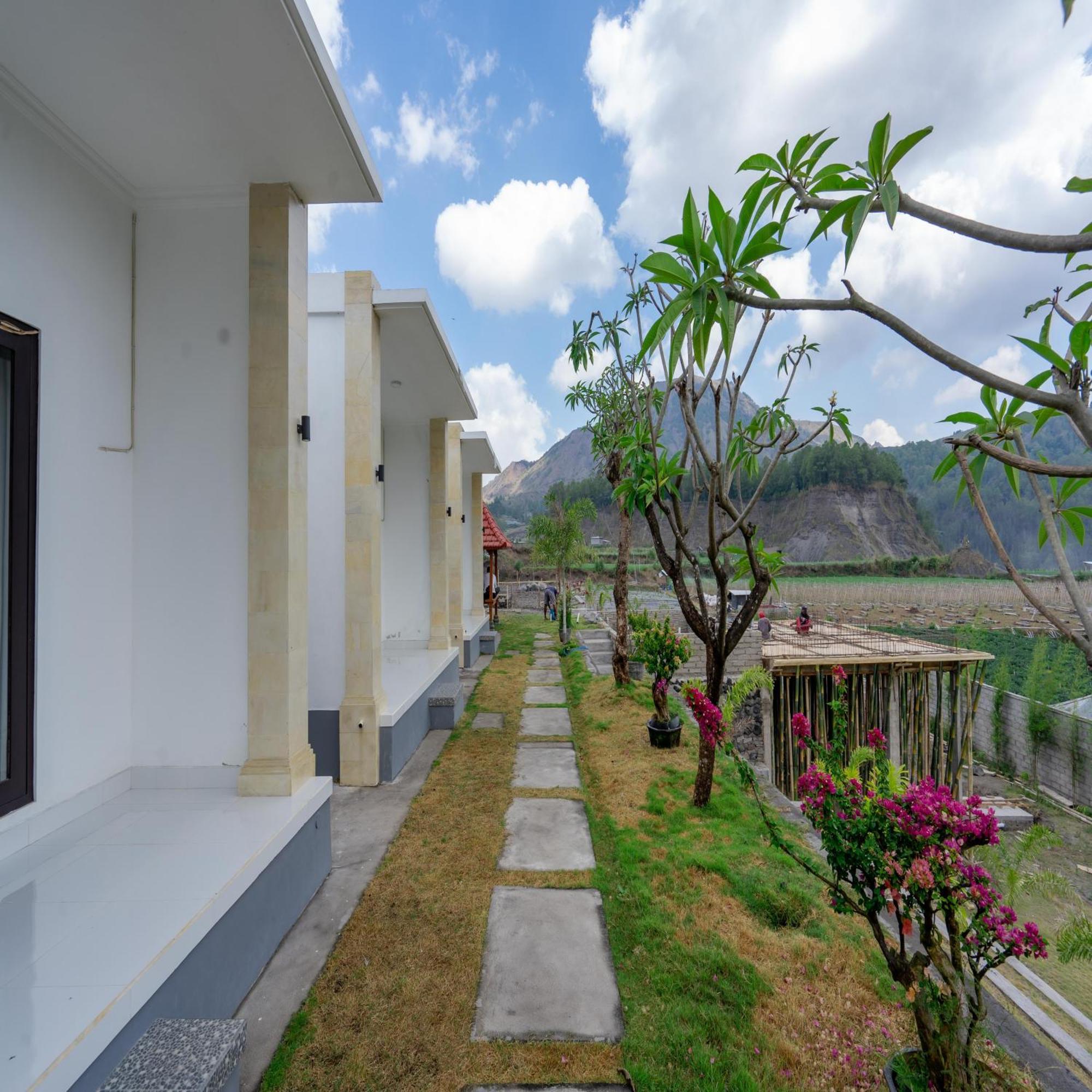 Batur Kencana Villa Mitra Reddoorz Baturaja  Zewnętrze zdjęcie