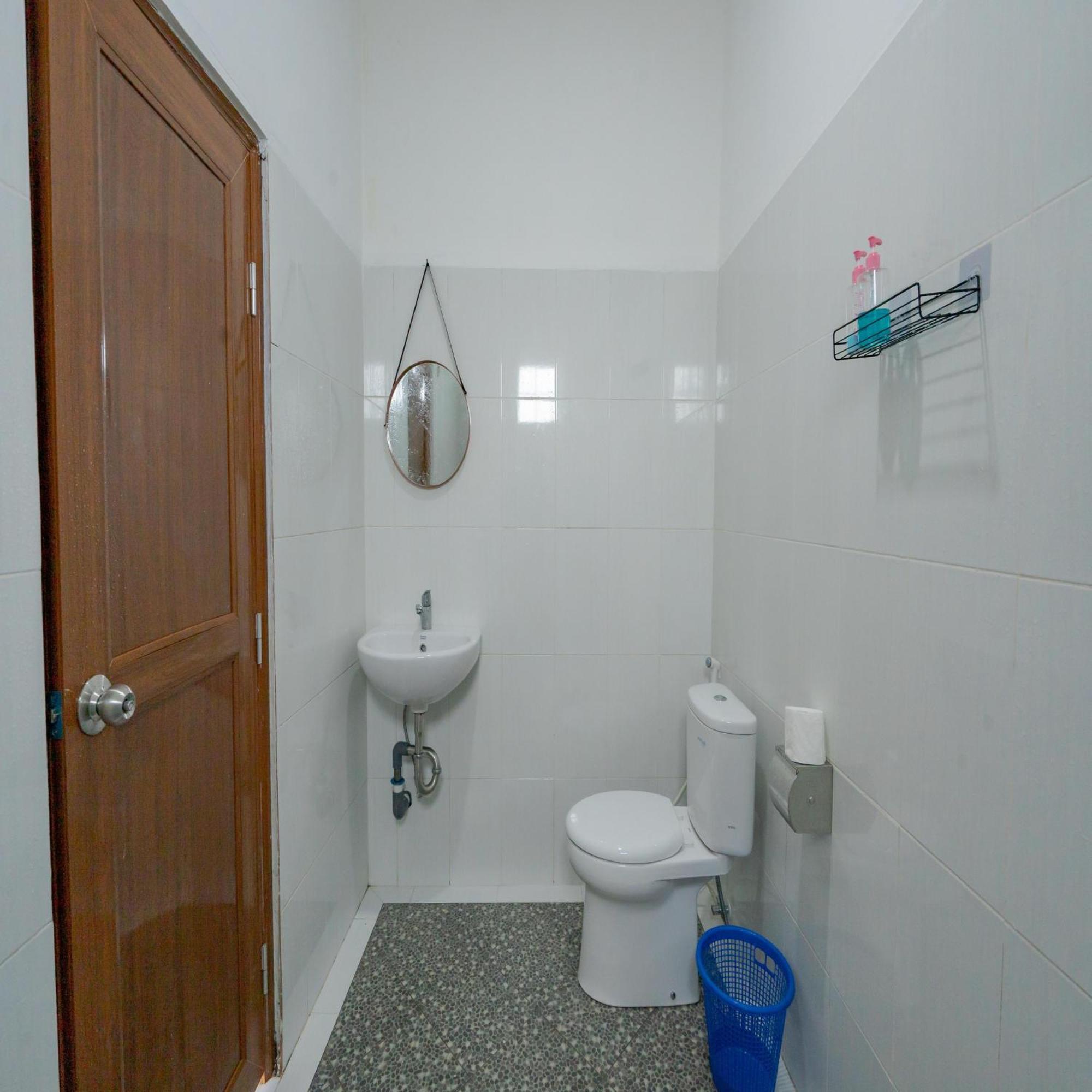 Batur Kencana Villa Mitra Reddoorz Baturaja  Zewnętrze zdjęcie