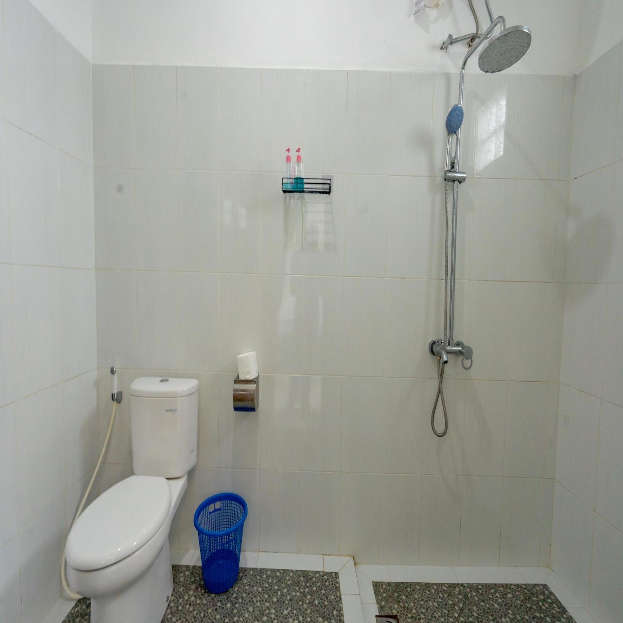 Batur Kencana Villa Mitra Reddoorz Baturaja  Zewnętrze zdjęcie